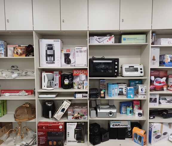 Elektrogeräte im Carla Elektro Shop in Graz