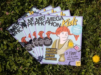 Rechtzeitig zum Schmökern in den Ferien: Megaphon KIDS, dier erste Straßenzeitung Österreichs für Kinder, ist da! Megaphon KIDS, dier erste Straßenzeitung Österreichs für Kinder, ist da!