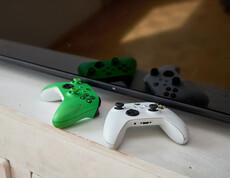 Controller für Gamingkonsolen in der Jugend-WG