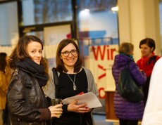 Martina Raiser vom Caritas-Jugendstreetwork und Caritas-Pressesprecherin Irmgard Rieger, MAS