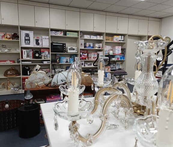 Elektrogeräte im Carla Elektro Shop in Graz