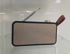 Im Carla Elektro in Graz werden Elektrogeräte wie dieser Radio gesammelt und verkauft