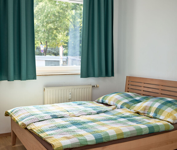 Schlafzimmer in einer mobil betreuten Jugendwohnung in des MOB Feldbach