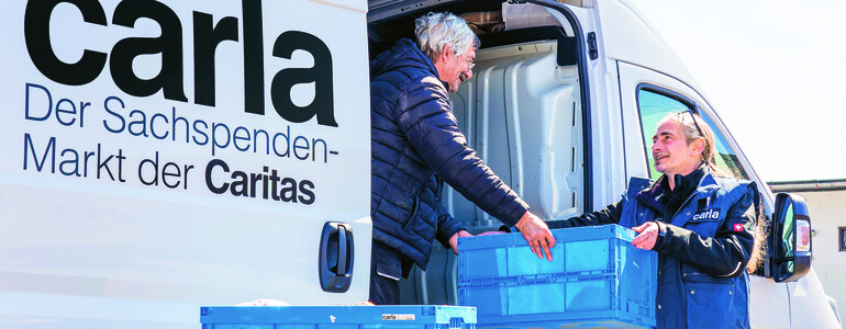 Das Carla Transport-Team liefert Ware zu Carla-Shops in der ganzen Steiermark, damit diese laufend gut bestückt sind.