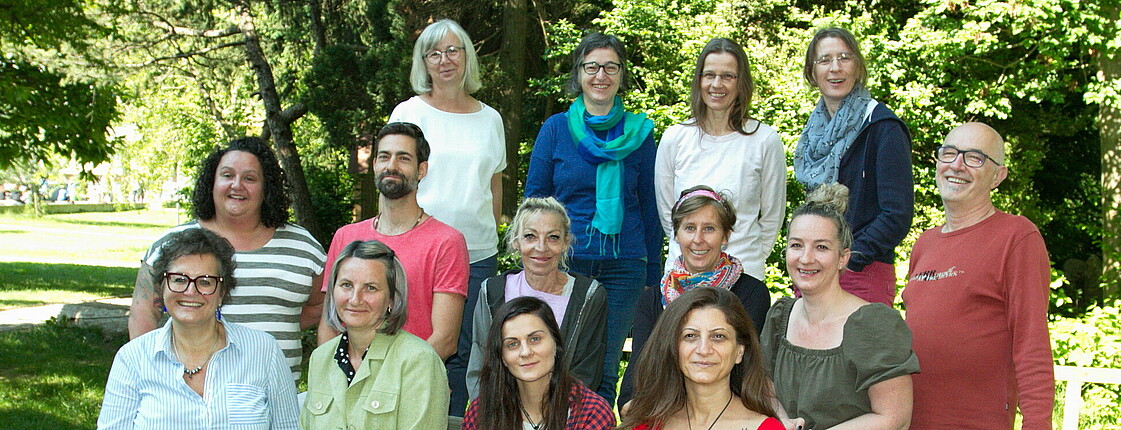 Ein Gruppenfoto vom Team der Beratungsstelle zur Existenzsicherung