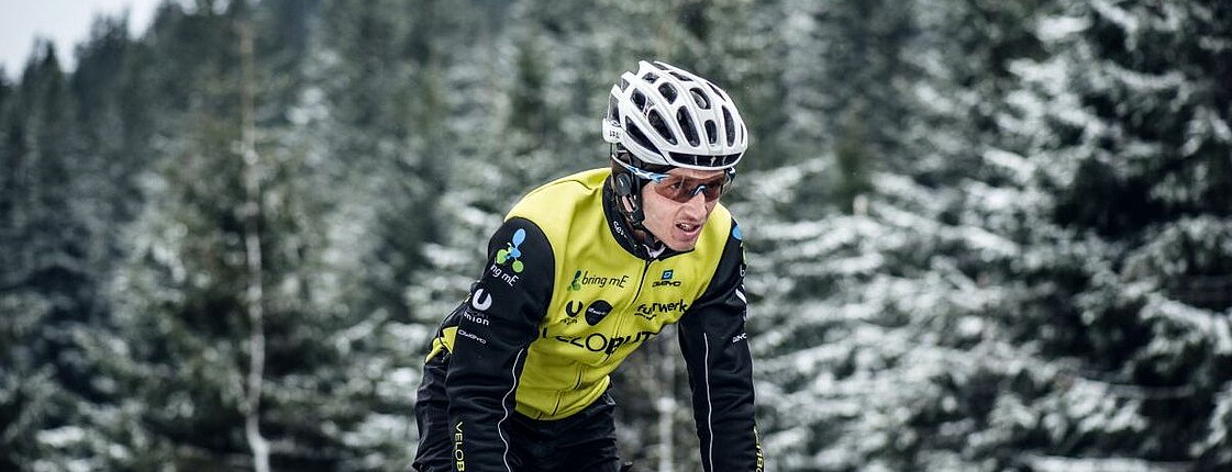 Severin Zotter auf seiner Rekord-Radfahrt Österreich Süd-Nord.